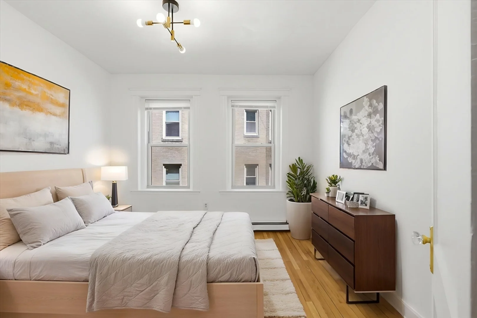 1673, Commonwealth Ave., Unit 3, Brighton, Boston, MA, 02135