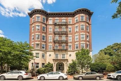 Dairenin tamamı Ikamet yerinde konumu 55, Magazine St., Unit 17, Central Square, Cambridge, MA, 02139, 6 16 görüntüsü