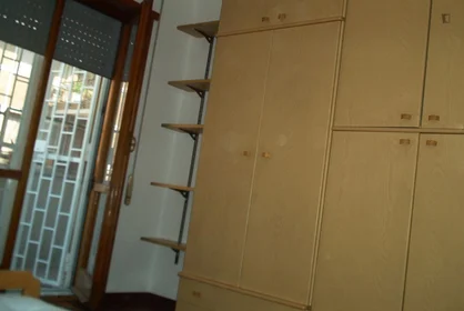 Quarto privado em Via Laurentina, imagem 5 de 21