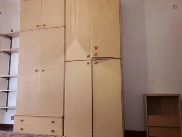 Quarto privado em Via Laurentina, imagem 6 de 21