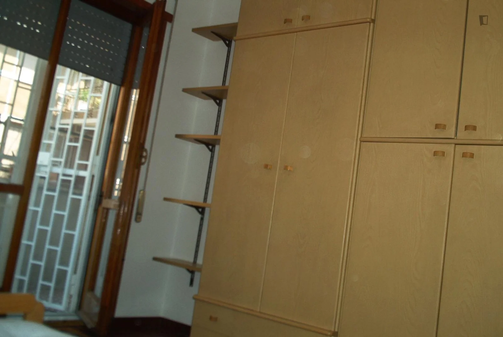 Quarto de estudante funcional perfeito para estudar em 