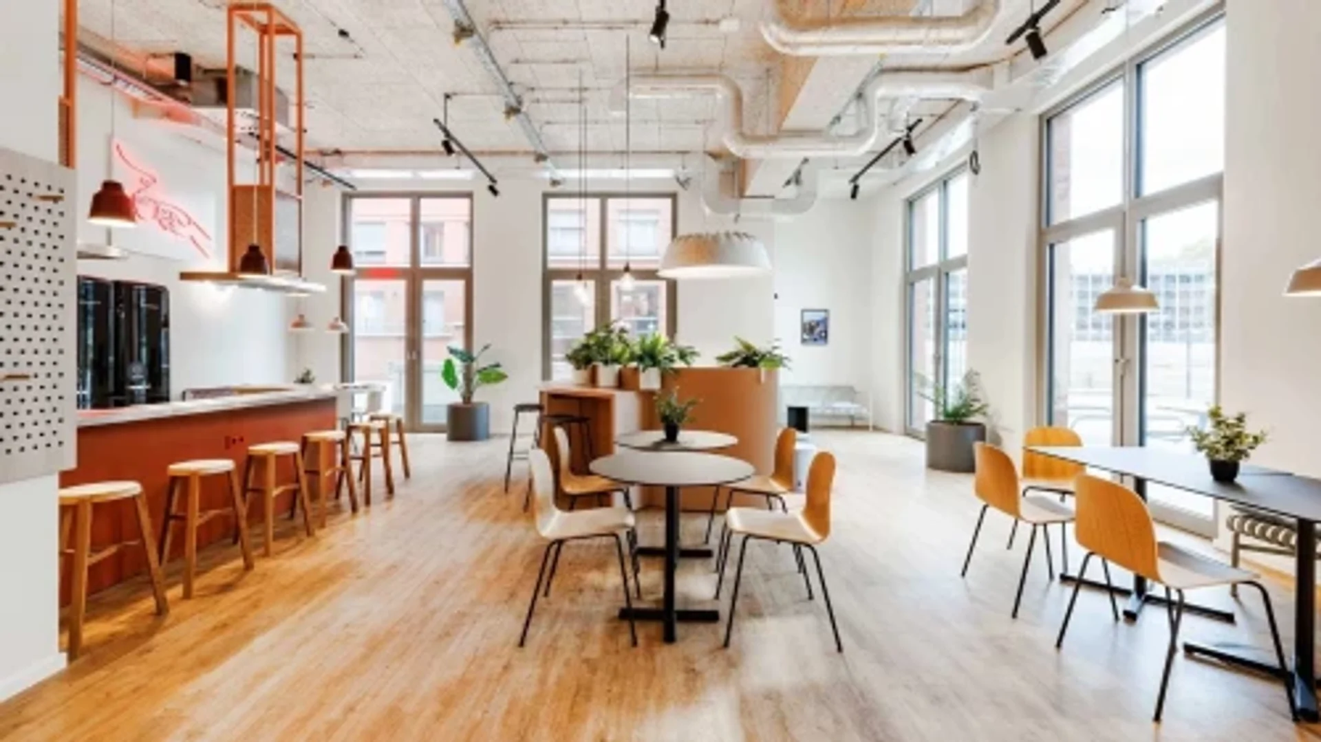 Funktionelles Studentenzimmer perfekt zum Studieren in 