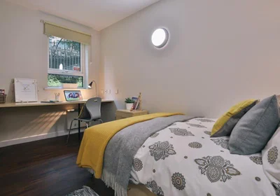 Estudio en residencia en 16 Tumbling Hill St, Bradford BD7 1DB, United Kingdom               , imagen 15 de 49
