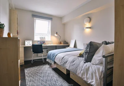 Estudio en residencia en 16 Tumbling Hill St, Bradford BD7 1DB, United Kingdom               , imagen 28 de 49