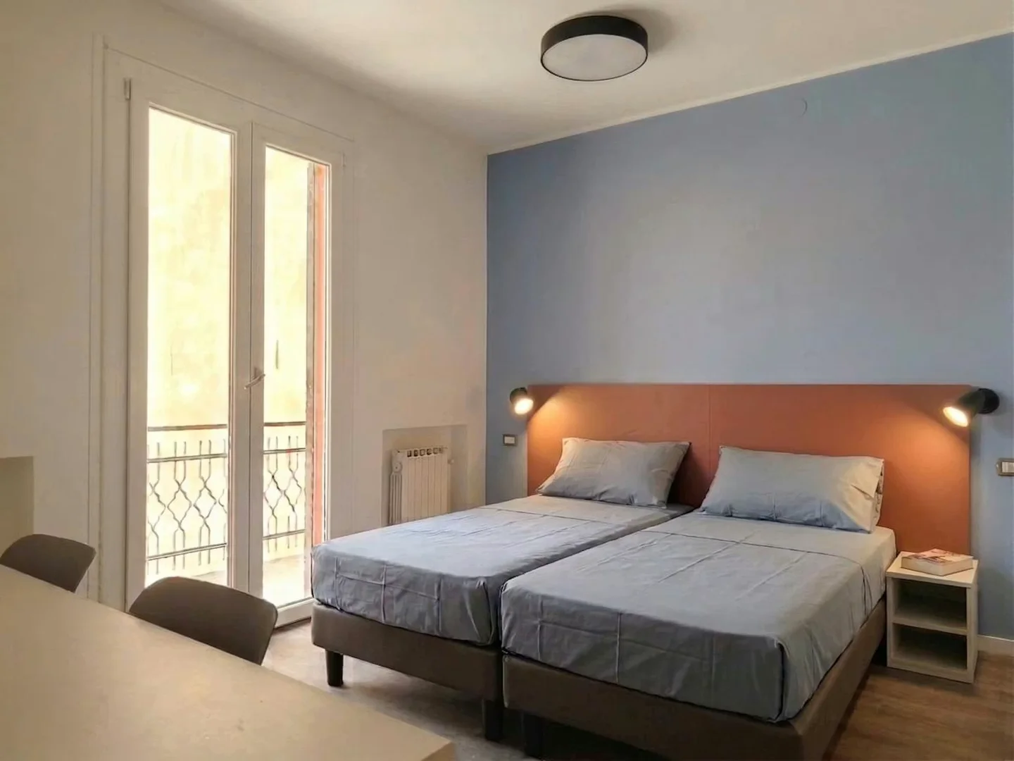 Quarto de estudante funcional perfeito para estudar em 