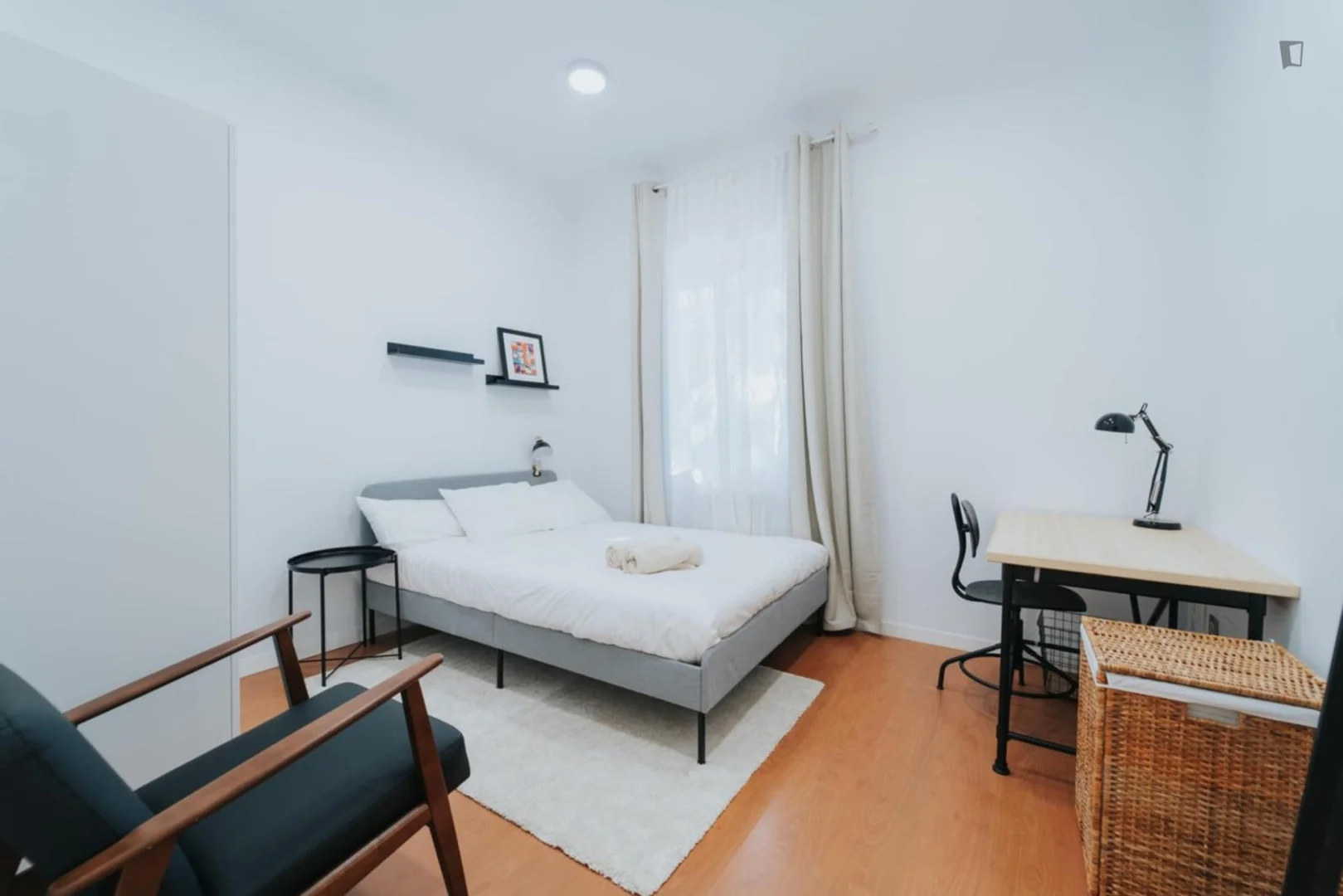 Chambre d'étudiant économique avec emplacement pratique dans 