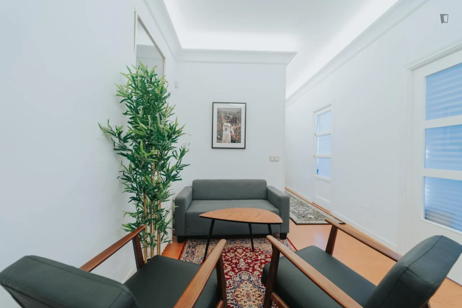 Chambre confortable pour étudiants disponible dans 