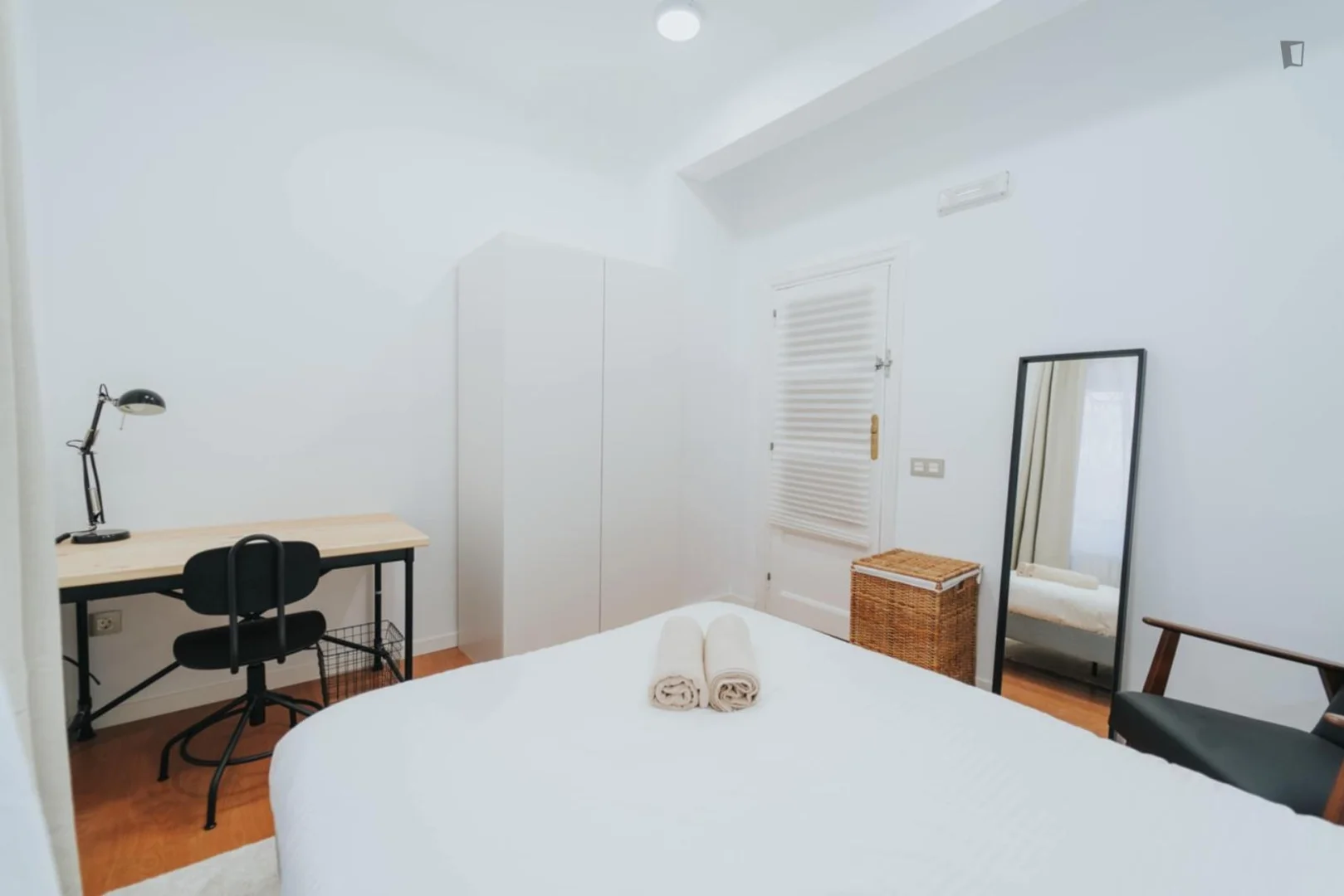 Chambre d'étudiant économique avec emplacement pratique dans