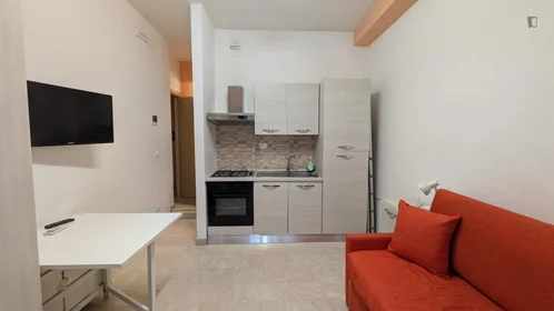 Studio in der Corso Martiri della Libertà, bild 4 von 6