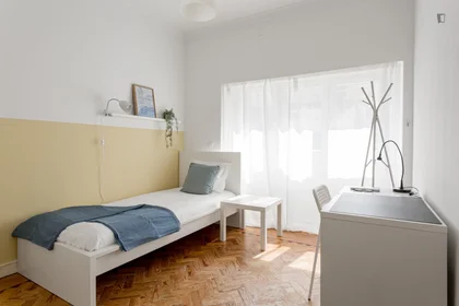 Habitación privada en Largo Manuel Emídio da Silva, imagen 1 de 16