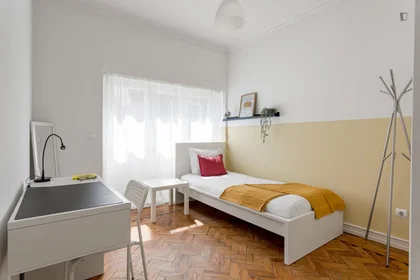 Habitación privada en Largo Manuel Emídio da Silva, imagen 1 de 10