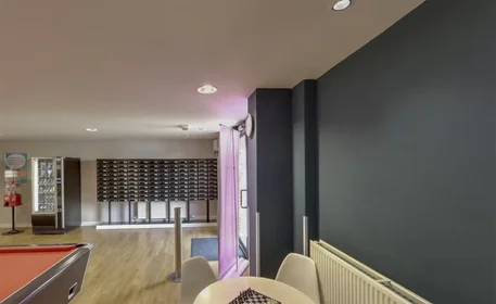 Studio at Glanville Road, image 24 of 31