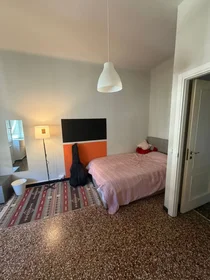 Chambre privée à Salita Piano Di Rocca, image 1 de 11