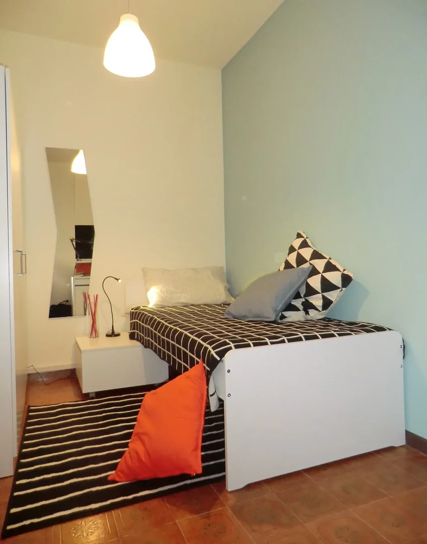 Komfortables und geräumiges Studentenzimmer in 