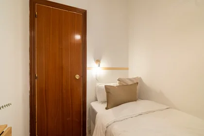 私人房间 在 La Rambla 121, 17的图像4