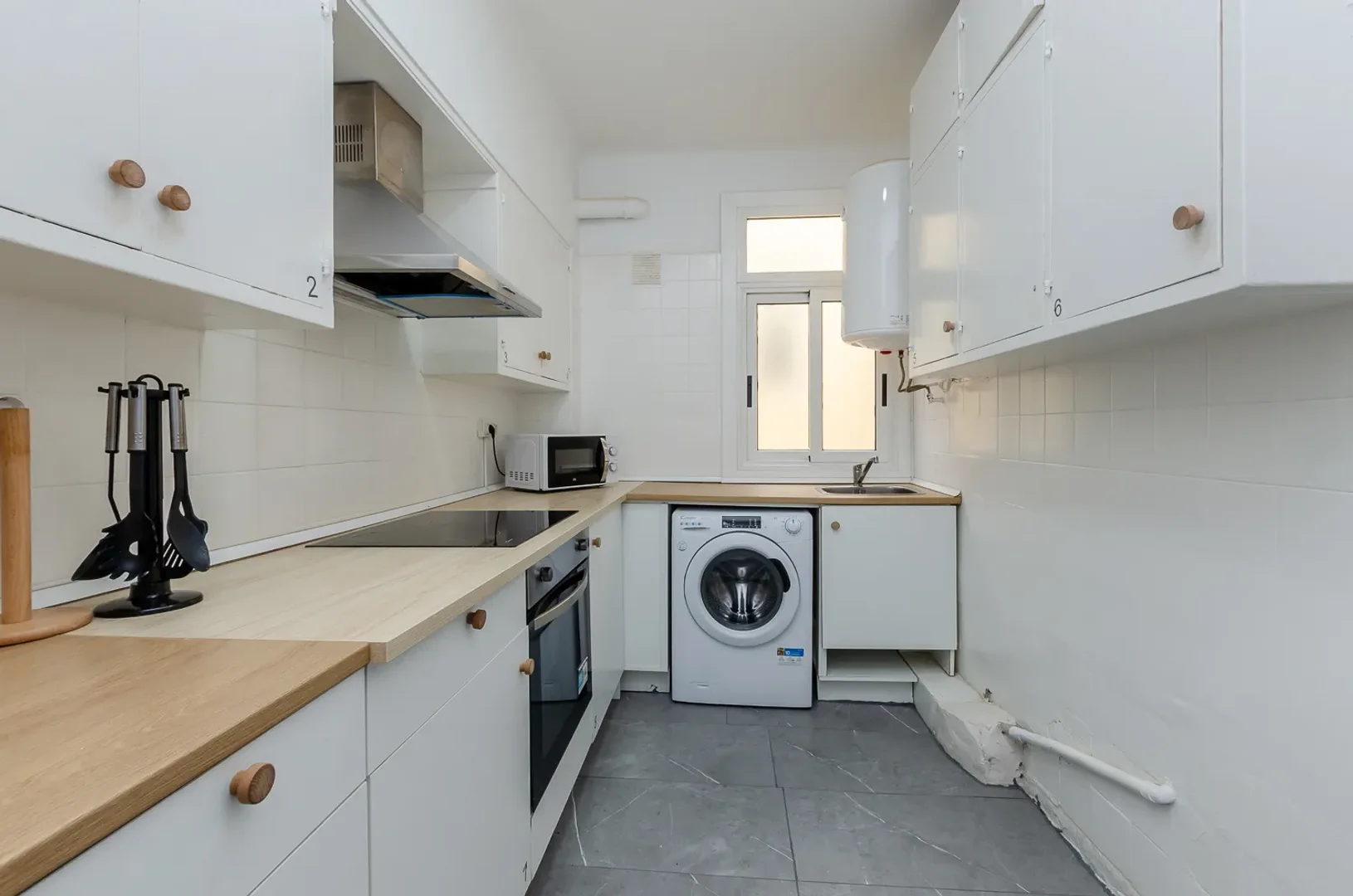 Habitación acogedora para estudiantes disponible en 
