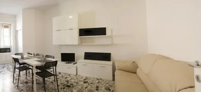 Stanza privata in Via Nizza 29, immagine 9 di 17