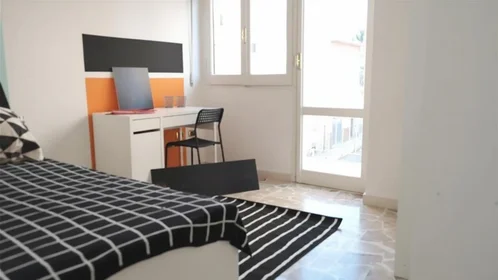 Quarto privado em Via Nizza 29, imagem 2 de 17