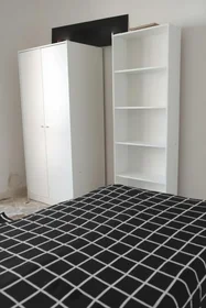 Quarto privado em Via Nizza 29, imagem 3 de 17