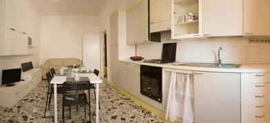 Stanza privata in Via Nizza 29, immagine 8 di 17