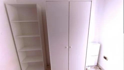 Quarto privado em Via Nizza 29, imagem 1 de 10