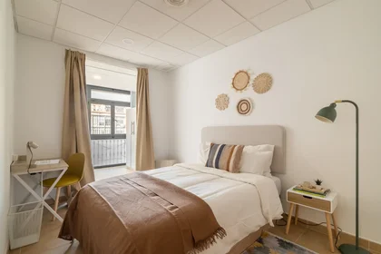 Private room at Carrer de Bailèn 19, image 1 of 16