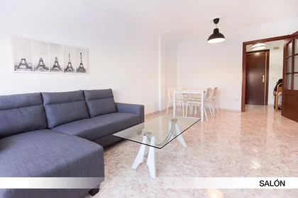 Quarto privado em Calle Francisco Carrera Iglesias Paquili 19, imagem 9 de 18