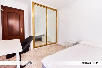Quarto privado em Calle Francisco Carrera Iglesias Paquili 19, imagem 2 de 18