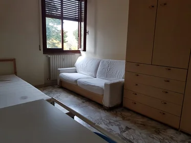 Chambre privée à Via San Giuseppe Benedetto Cottolengo, image 1 de 8
