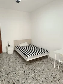 私人房间 在 Piazza Giuseppe Garibaldi 6, 8的图像3