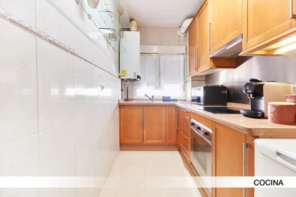 Quarto privado em Calle Marqués de Nervion, imagem 6 de 23