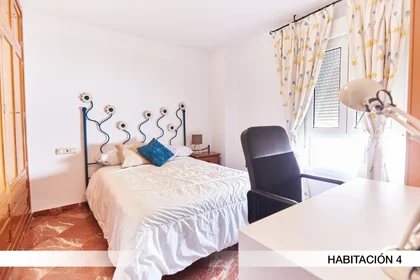 Quarto privado em Calle Marqués de Nervion, imagem 1 de 23