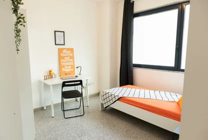 Privatzimmer in der Via Dante Alighieri 108, bild 1 von 10