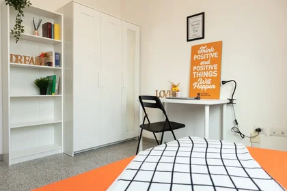 Privatzimmer in der Via Dante Alighieri 108, bild 3 von 22