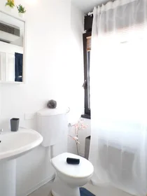 Chambre privée à Via Valentina Zambra, image 17 de 22