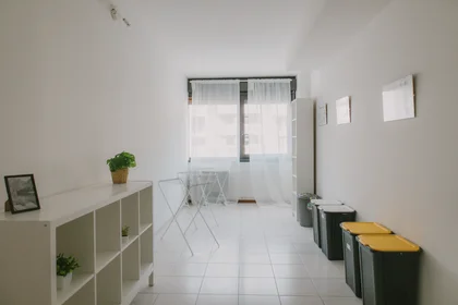 Chambre privée à Via Valentina Zambra, image 10 de 22