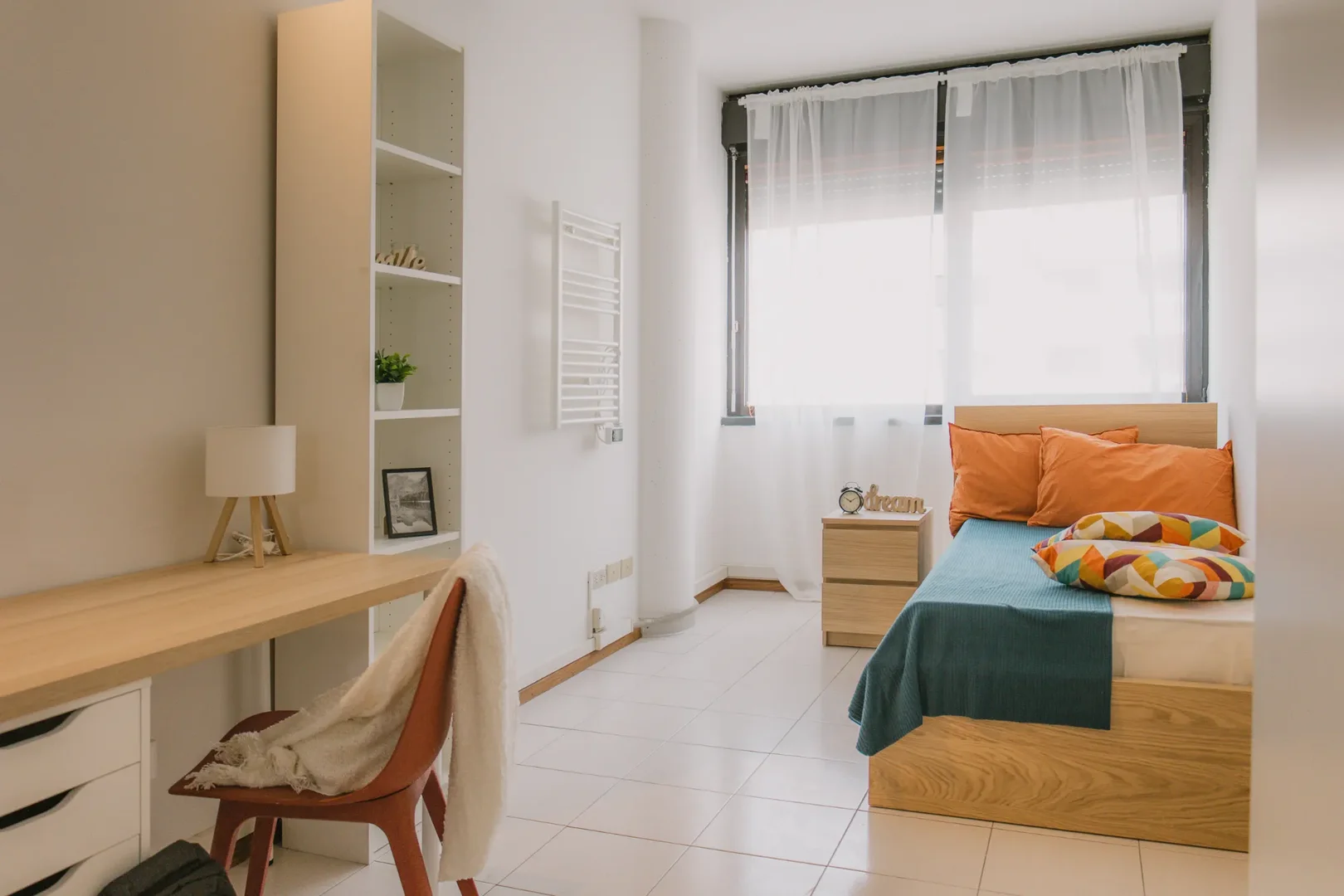 Chambre d'étudiant confortable et spacieuse dans