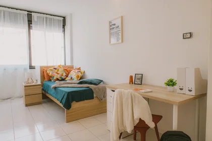 Chambre privée à Via Valentina Zambra, image 3 de 23