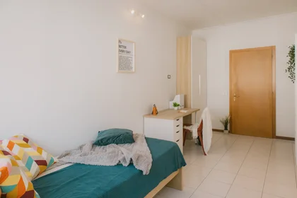 Chambre privée à Via Valentina Zambra, image 5 de 23