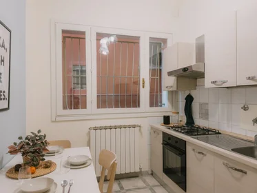 Habitación privada en Via Nicolò Pisano 24, imagen 6 de 16