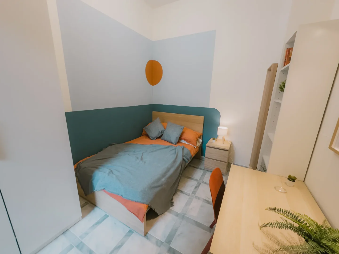 Habitación asequible para estudiantes con buena iluminación en 