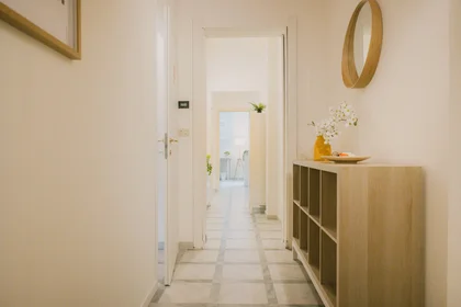 Habitación privada en Via Nicolò Pisano 24, imagen 12 de 16