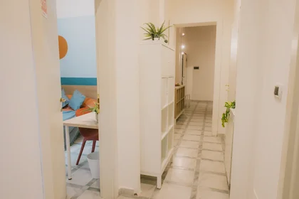 Habitación privada en Via Nicolò Pisano 24, imagen 9 de 16