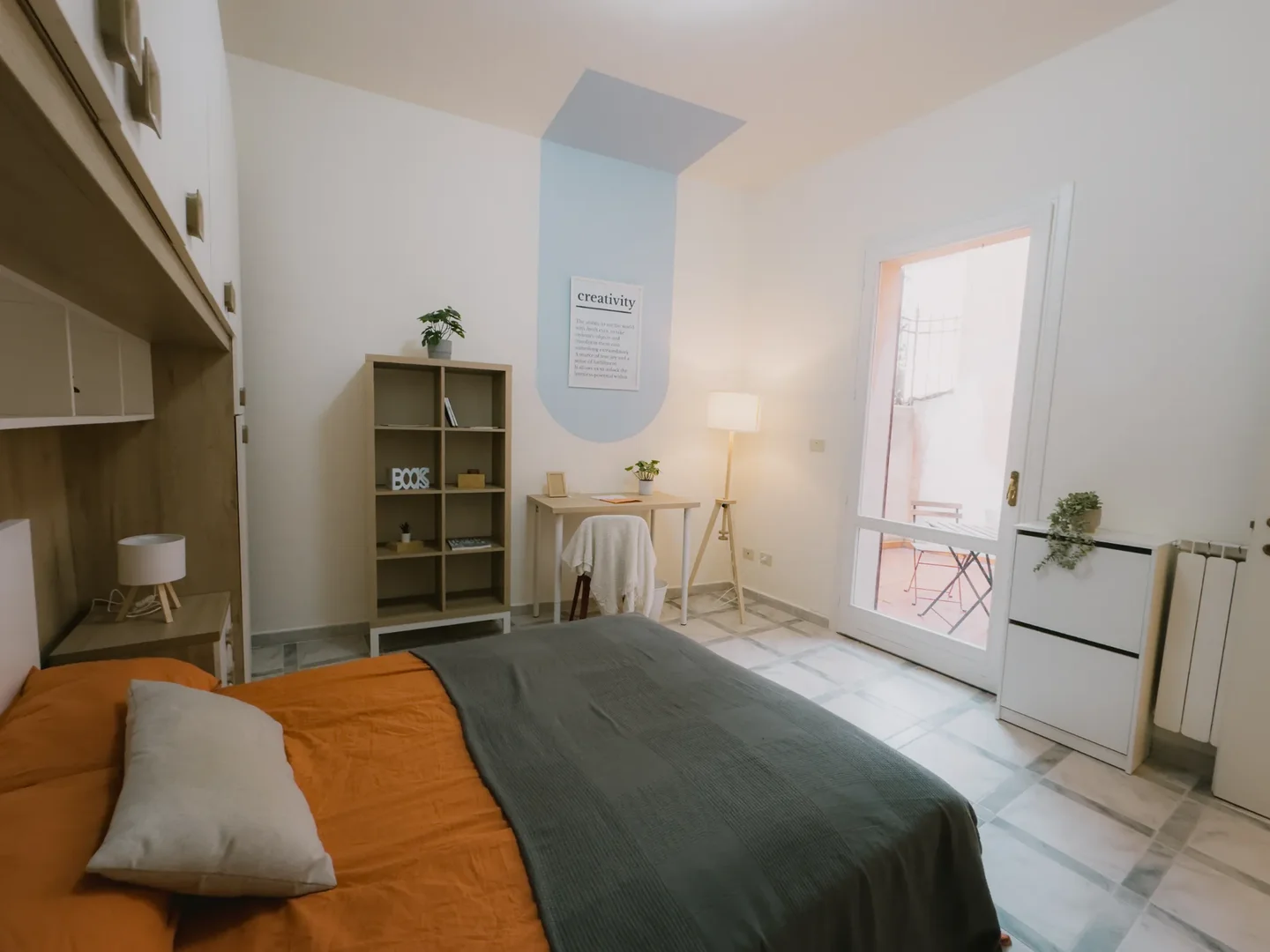 Habitación estudiantil económica con ubicación conveniente en