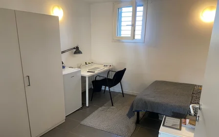 Quarto privado em Via Di Carcaricola 131, imagem 1 de 10