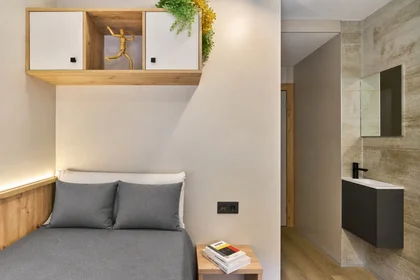 Quarto privado em Calle San Claudio 14, imagem 1 de 12