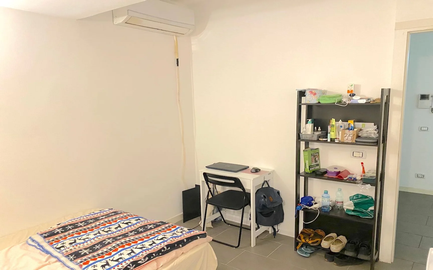 Chambre d'étudiant confortable et spacieuse dans 