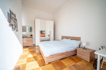 Privatzimmer in der Corso Magenta, bild 1 von 17