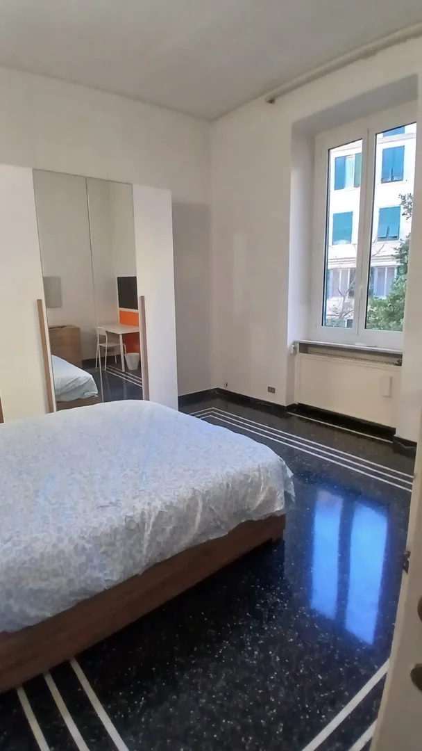 Zimmer in Studentenwohnung in  zu vermieten, voll möbliert