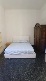 Privatzimmer in der Corso Magenta, bild 1 von 17